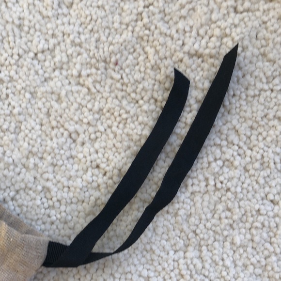 Authentic NWOT Gucci large tan drawstring dust bag for hand bags - Picture 3 of 9